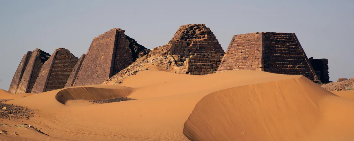 Những kim tự tháp bị lãng quên ở Sudan - Ảnh 3.