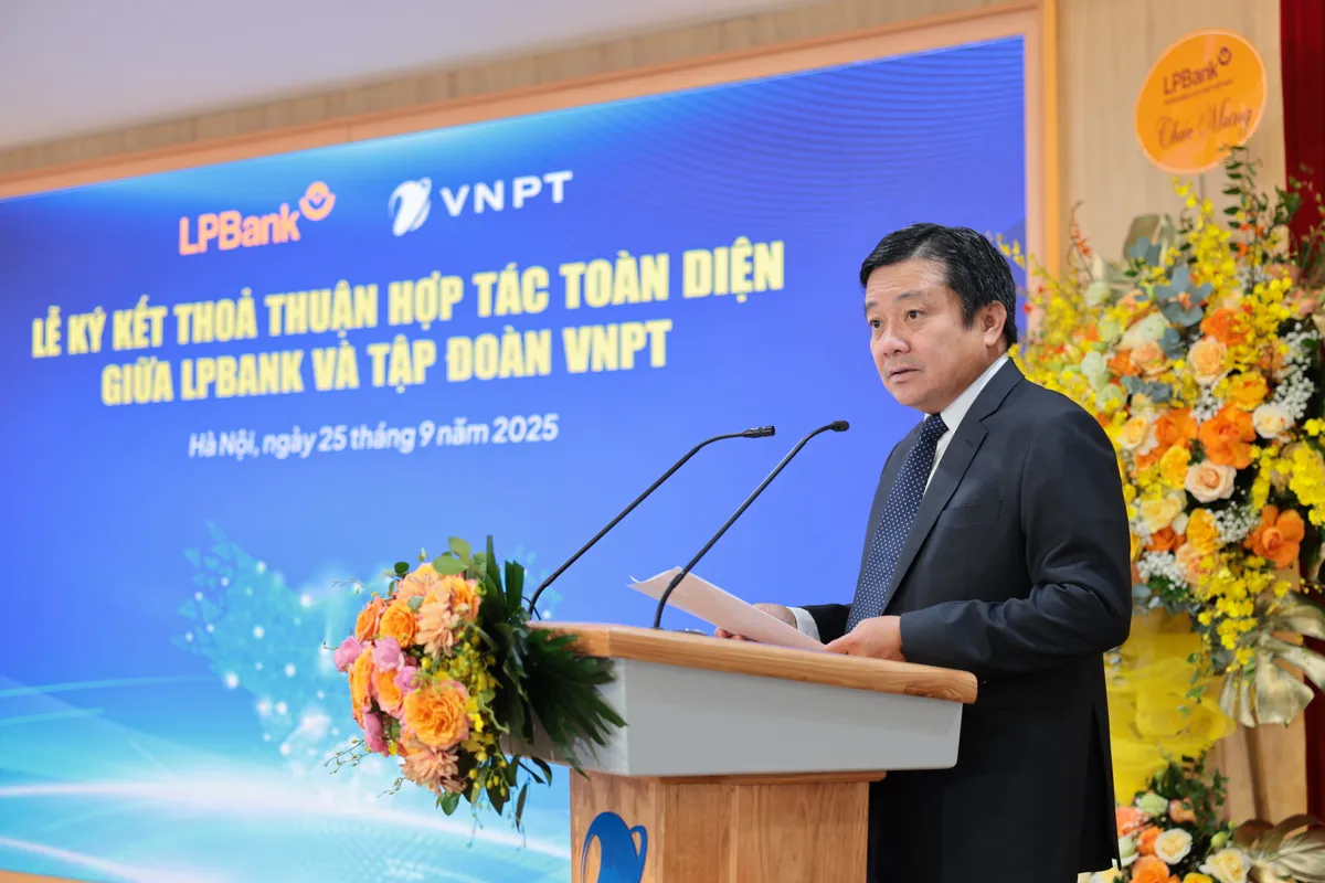 VNPT và LPBank ký kết hợp tác toàn diện, thúc đẩy chuyển đổi số và phát triển bền vững - Ảnh 4.