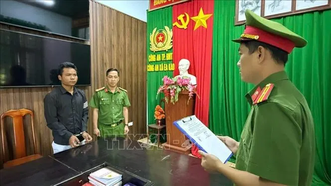 Khởi tố đối tượng dụ dỗ, xâm hại bé gái 13 tuổi- Ảnh 1.